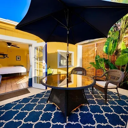 Beachy Bright Studio